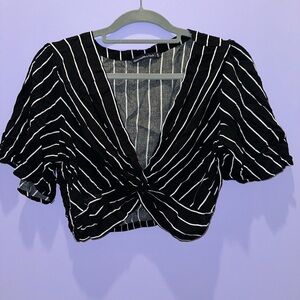 Black and white Abercrombie and Fitch crop top